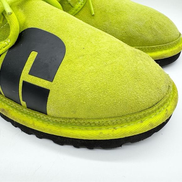 UGG MEN Neon Green Chukka Boots - Picture 3 of 14